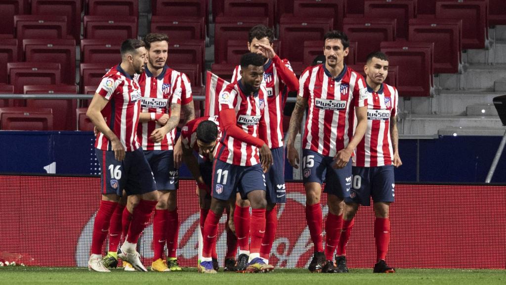 Los jugadores del Atlético de Madrid celebran uno de los goles ante el Real Valladolid