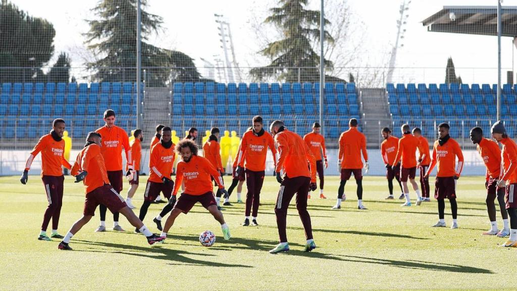 El Real Madrid se entrena antes de un partido de Champions