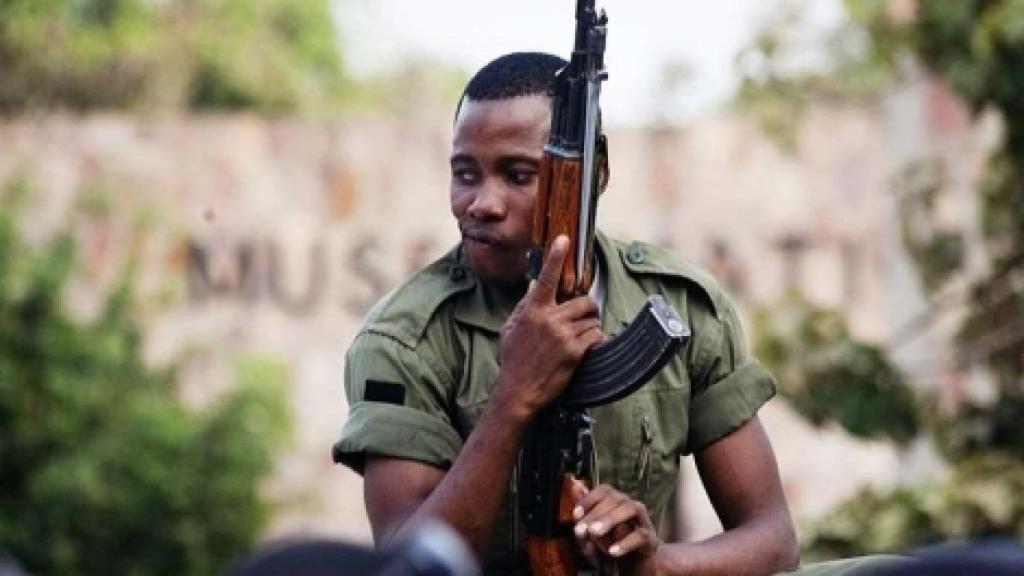 Un miliciano en el Sahel.