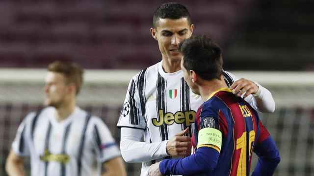 Cristiano Ronaldo y Messi, hablando antes del Barcelona - Juventus de la Champions