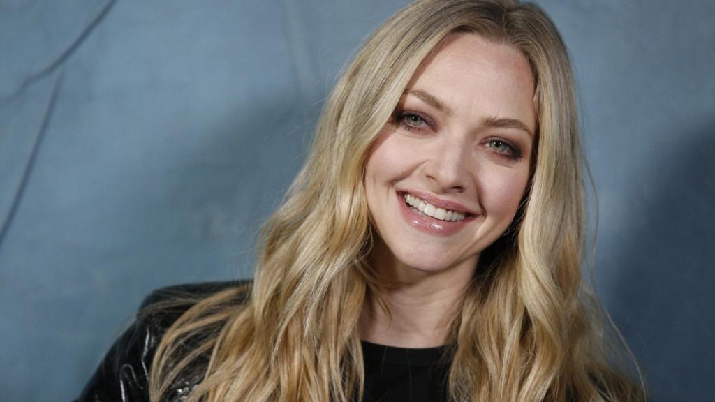 Amanda Seyfreid, favorita al Oscar por Mank.