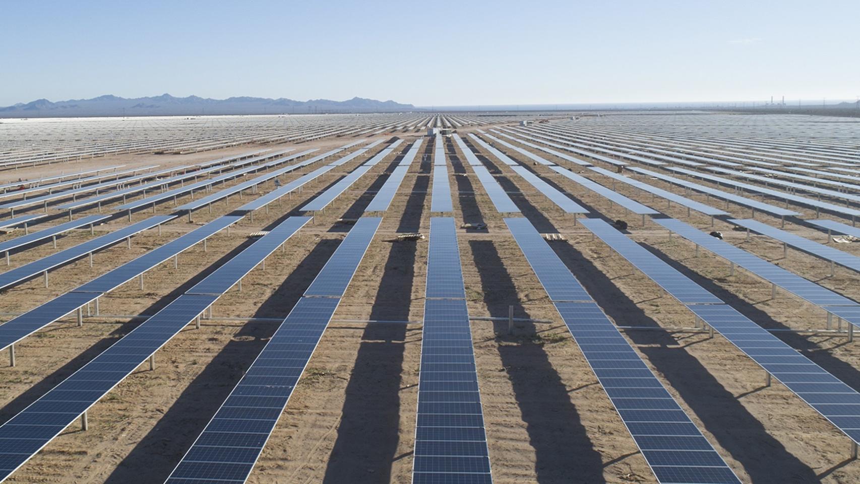Amazon selecciona a Acciona para el suministro de 641 MW solares en EEUU