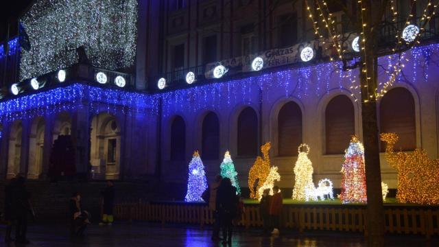 Iván Pernas, alumno del CEIP ‘Manuel Masdías’, iluminará mañana la Navidad de Ferrol