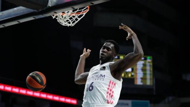 Garuba machacando en el Real Madrid - Unicaja