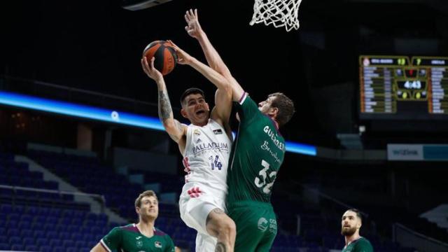 Deck ante Unicaja