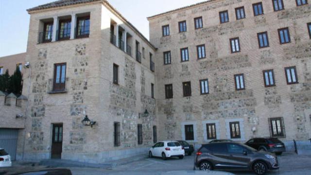 Exterior de las Cortes de Castilla-La Mancha, en el antiguo convento toledano de San Gil.