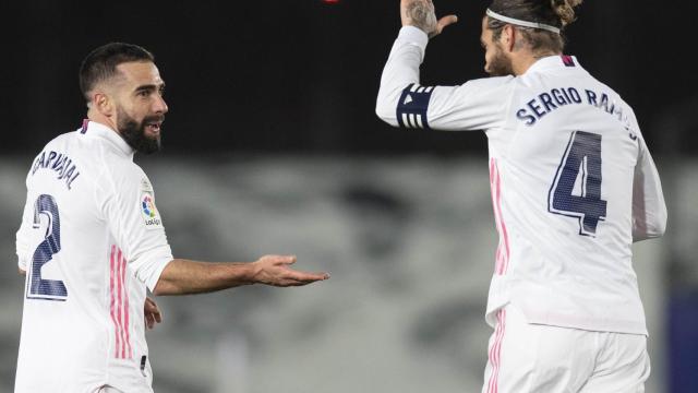 Dani Carvajal y Sergio Ramos, durante el derbi