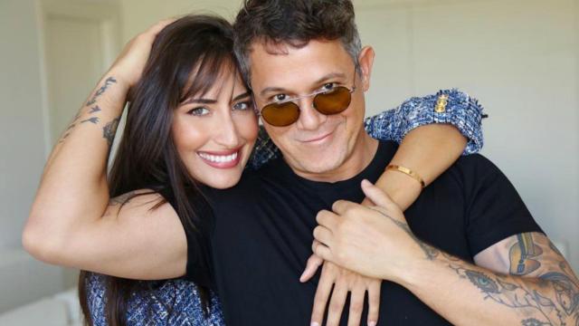 Rachel Valdés y Alejandro Sanz, en una fotografía compartida en sus redes sociales.