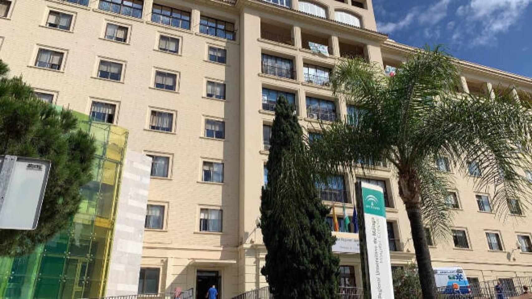 Fachada del Hospital Regional de Málaga. Foto: Archivo