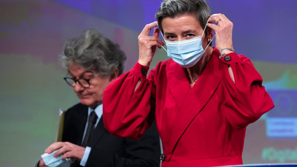 Margrethe Vestager y Thierry Breton, durante la rueda de prensa de este martes