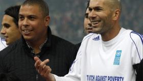 Zinedine Zidane y Ronaldo Nazario