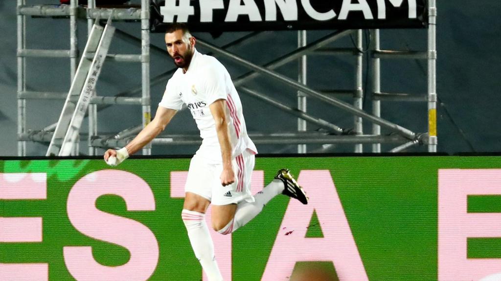Karim Benzema celebra su gol al Athletic Club