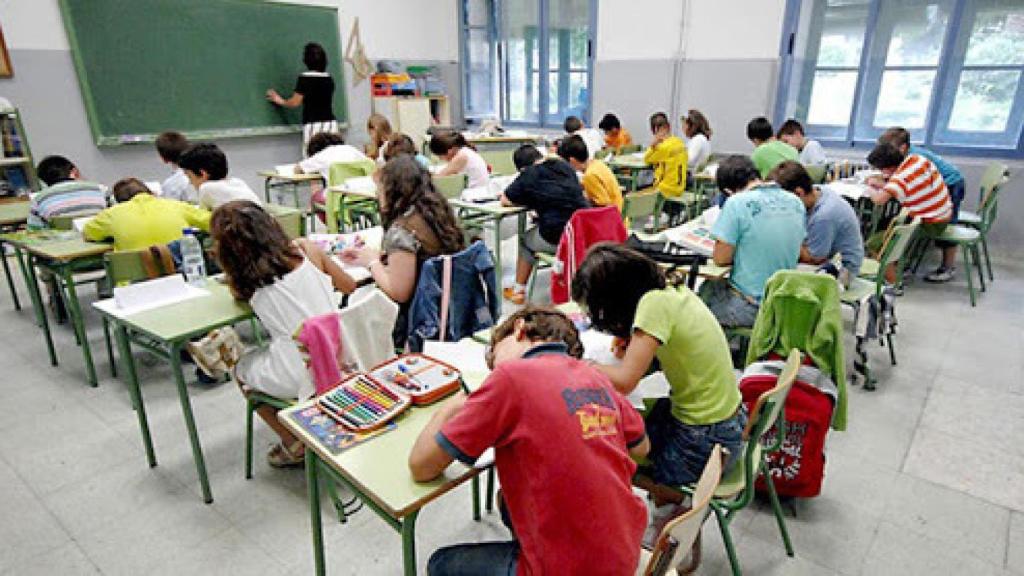 Un grupo de escolares en un centro educativo. Efe