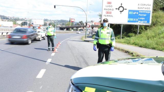 Un vecino de Sada (A Coruña) trata de atropellar a la Guardia Civil tras dar positivo