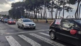 Caravana de coches convocada por el sector hostelero y del ocio nocturno en Vigo hace unas semanas.