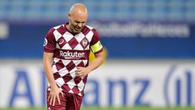 Andrés Iniesta se lesiona en Japón