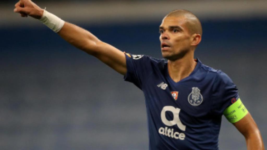 Pepe durante un partido del Oporto