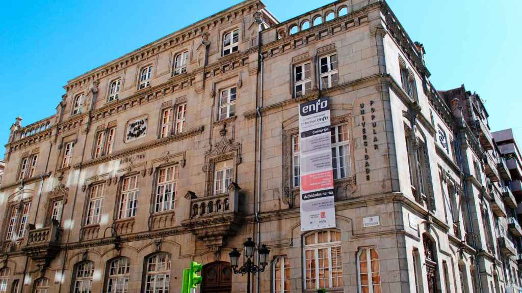 La Escuela de Artes y Oficios de Vigo.