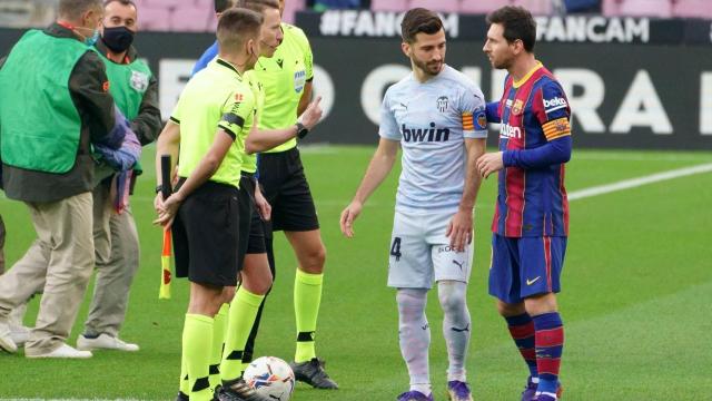 Hernández Hernández durante el Barça-Valencia