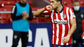 Luis Suárez celebra un gol con el Atlético de Madrid