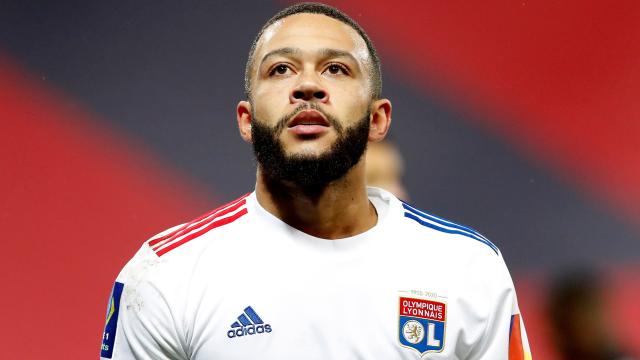 Memphis Depay, durante un partido con el Olympique de Lyon