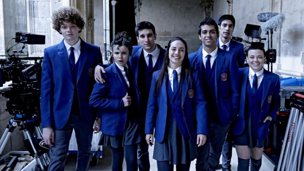 El reparto de 'El Internado: Las Cumbres' (Amazon)