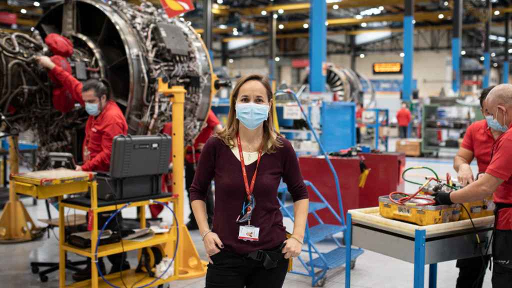 Eylo González, jefa del taller de motores de Iberia, con 600 empleados.