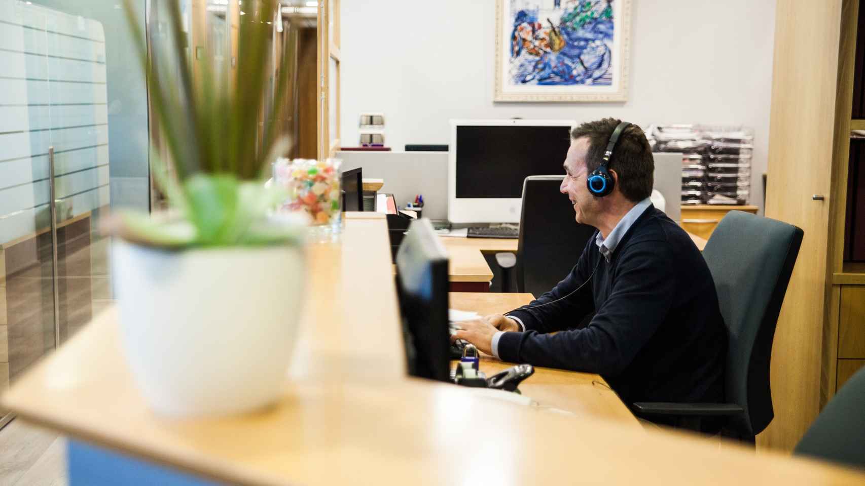 Recepción del centro de negocios y alquiler de almacenaje Espacio Geo, en Vigo.