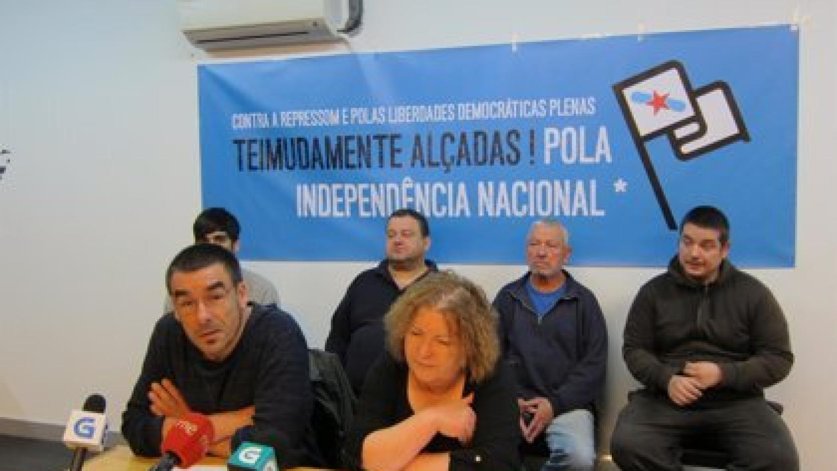 Imputados en la Operación Jaro durante una rueda de prensa.