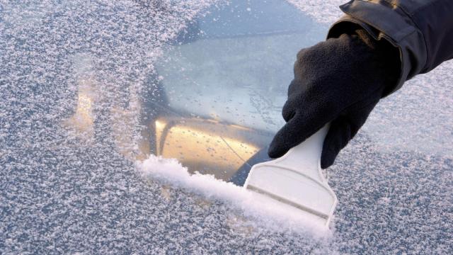 Las 4 rasquetas para el hielo mejor valoradas de Amazon