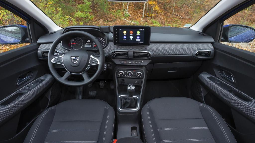 Interior del Dacia Sandero.