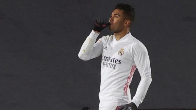 Casemiro celebra su gol en el Real Madrid - Granada de la jornada 15 de La Liga