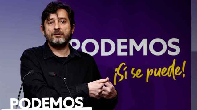 El diputado de Podemos Rafa Mayoral, expresidente de Kinema, en una rueda de prensa.