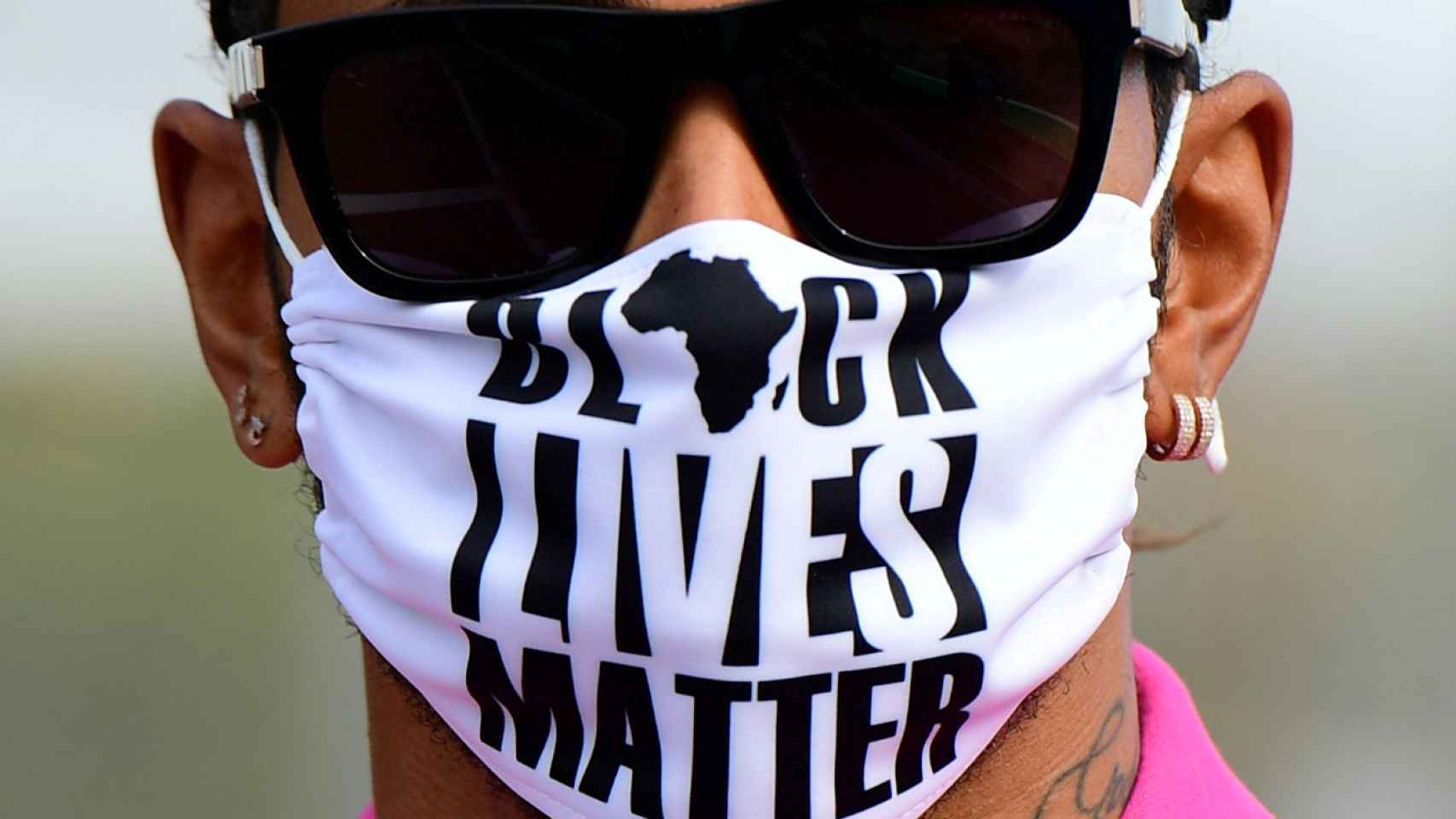 Lewis Hamilton, con la mascarilla de Black Lives Matter