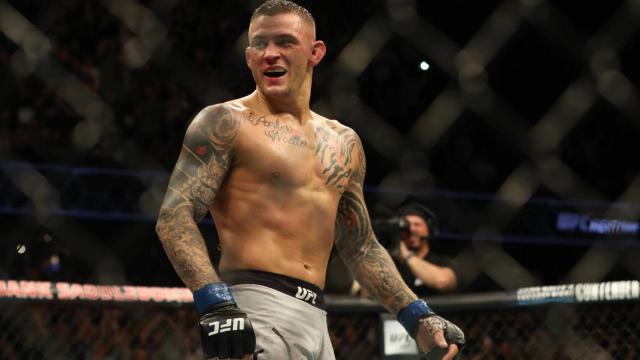 Dustin Poirier, durante un combate de artes marciales mixtas (MMA)