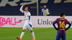 Kike García celebra su gol