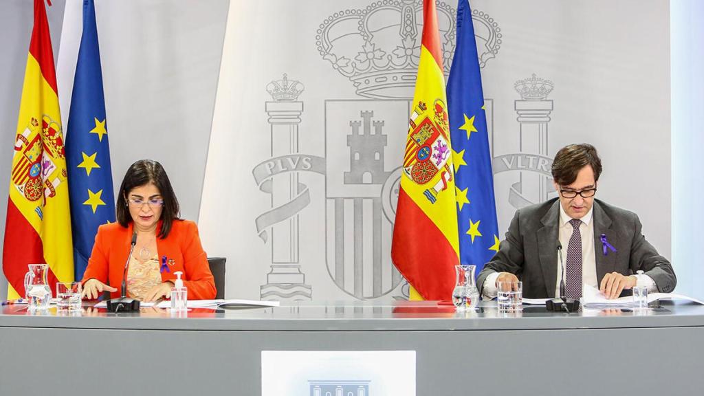 Carolina Darias y Salvador Illa, en una rueda de prensa tras el Consejo Interterritorial de Salud.