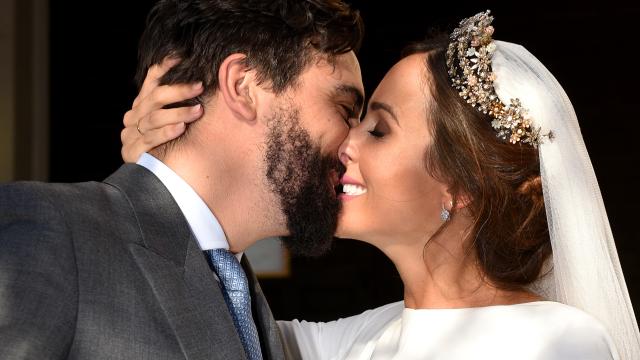 Rocío Osorno y Jacobo Robatto el 29 de junio de 2019 en su boda en Sevilla.