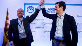 Pablo Casado junto a Alejandro Fernández, candidato del PP en Cataluña.
