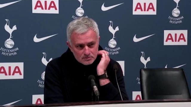 José Mourinho, en rueda de prensa con el Tottenham