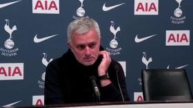 José Mourinho, en rueda de prensa con el Tottenham