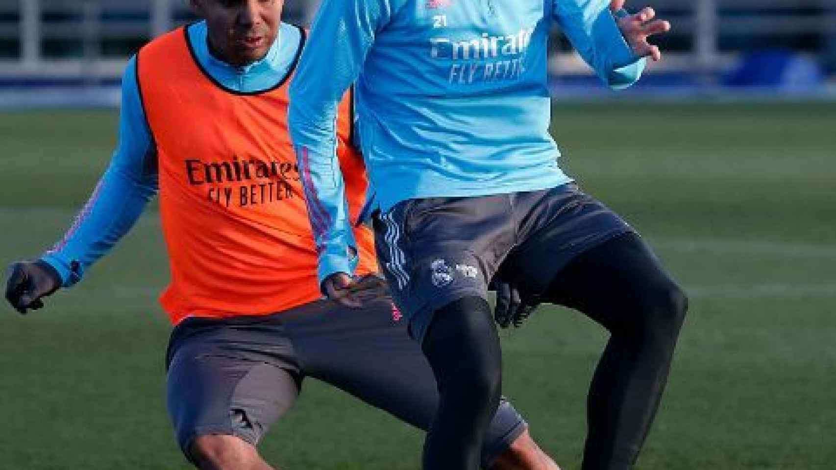 Martin Odegaard y Casemiro, durante un entrenamiento del Real Madrid