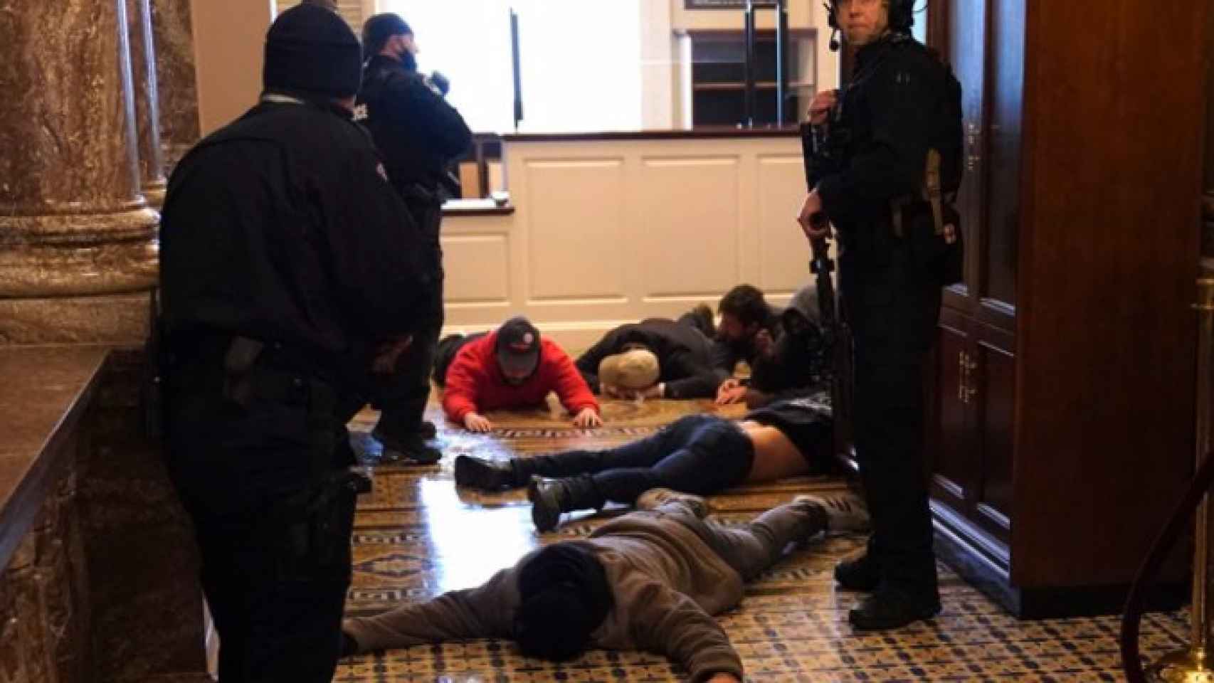 El asalto al Capitolio de Estados Unidos, en imágenes