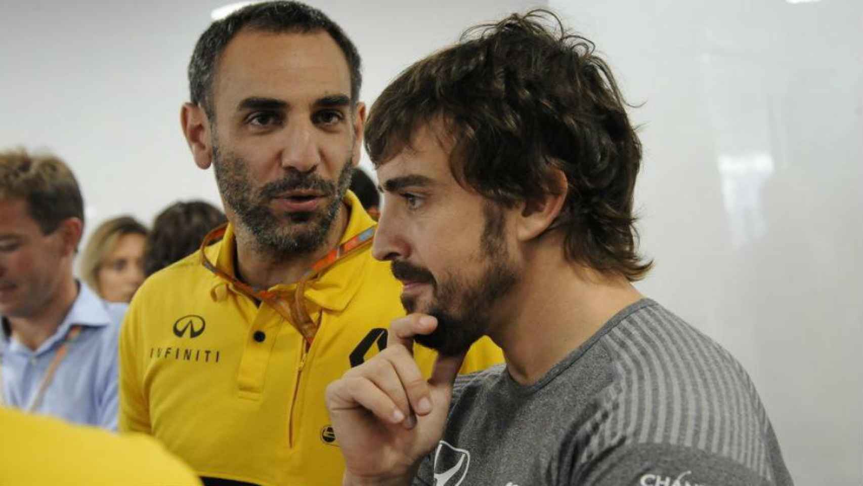 Cyril Abiteboul y Fernando Alonso