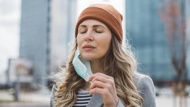 Cadenas para las mascarillas: el accesorio que forma parte de la nueva normalidad