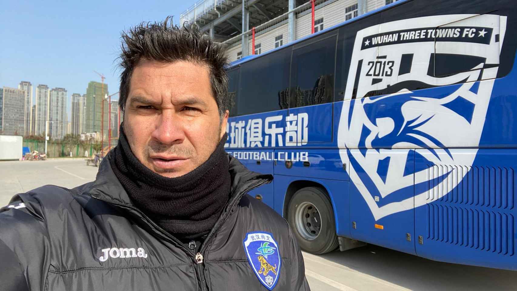 Manuel Vela, entrenador del Wuhan Shangwen y bético.
