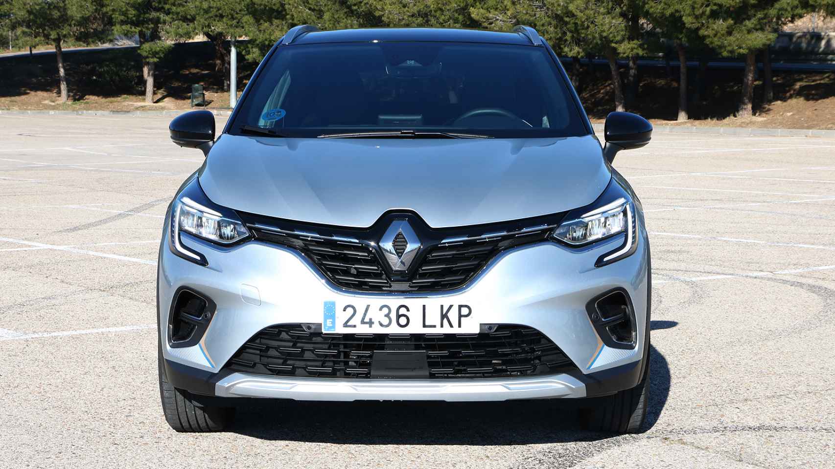 El Renault Captur e-Tech tiene un motor de gasolina y dos motores eléctricos.