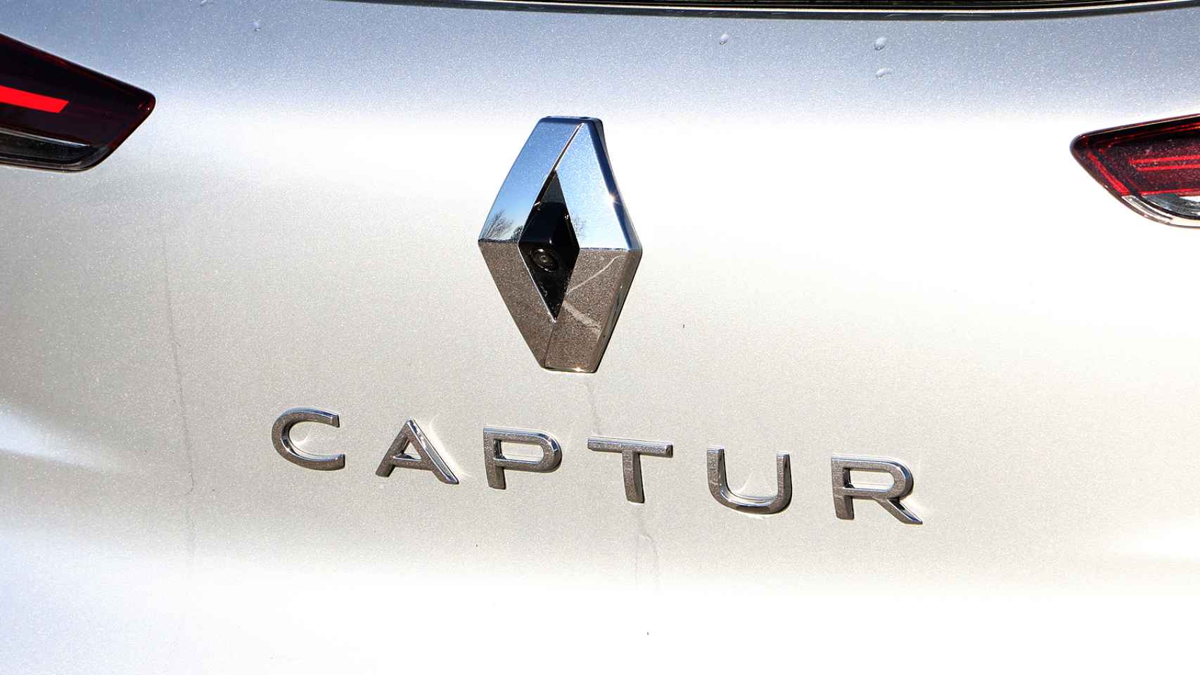 El Renault Captur es un coche con carrocería SUV (estética de 4x4) y enfoque urbano.