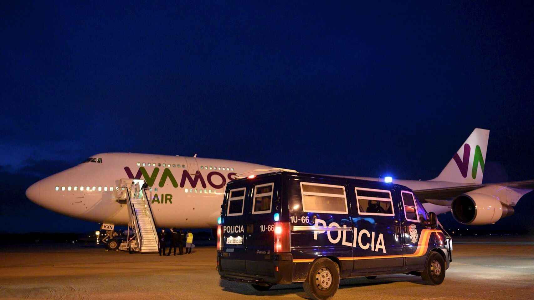 La llegada del avión con los españoles de Wuhan a Barajas.