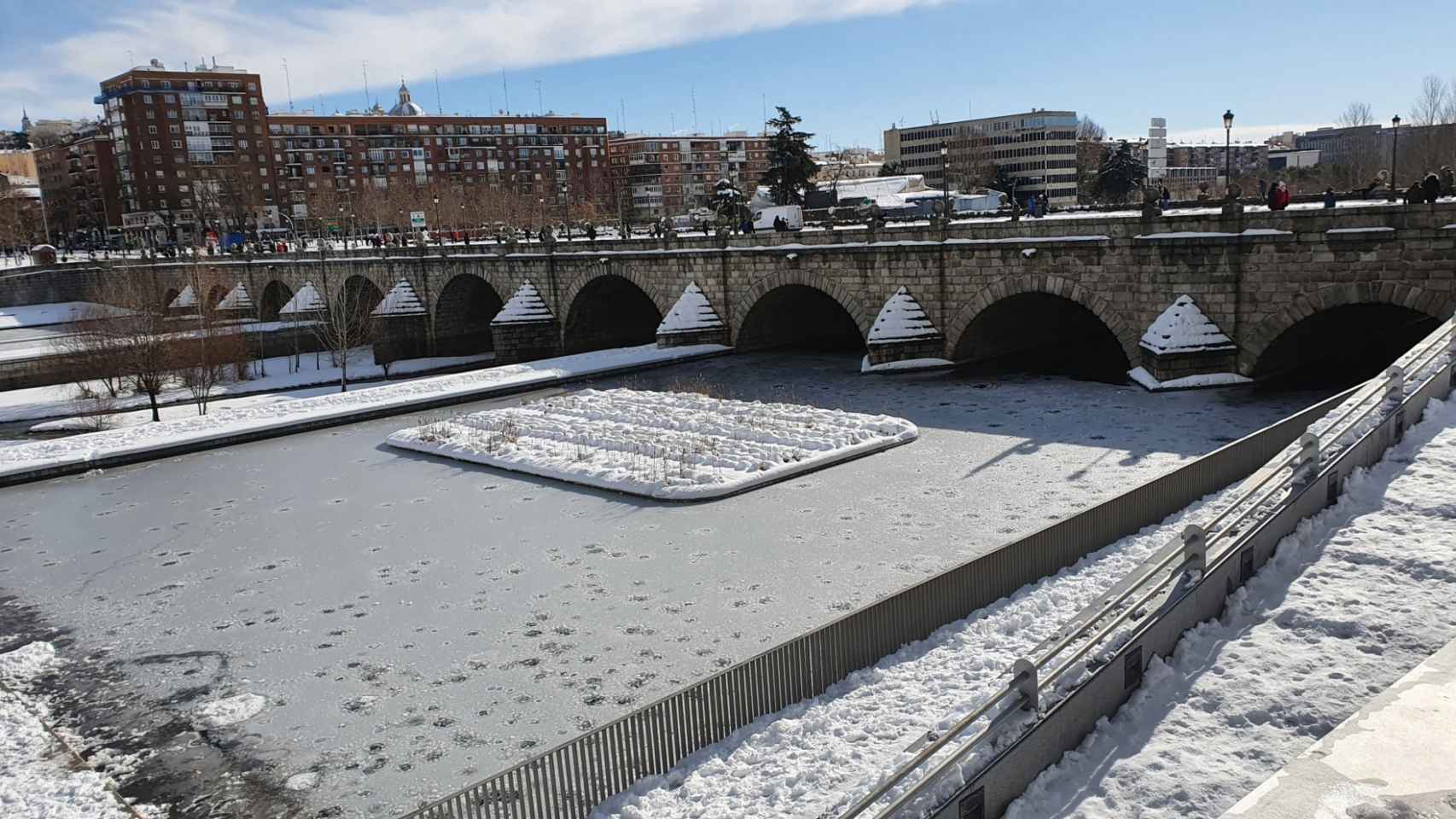 A primera hora de la mañana el hielo estará presente en Madrid.
